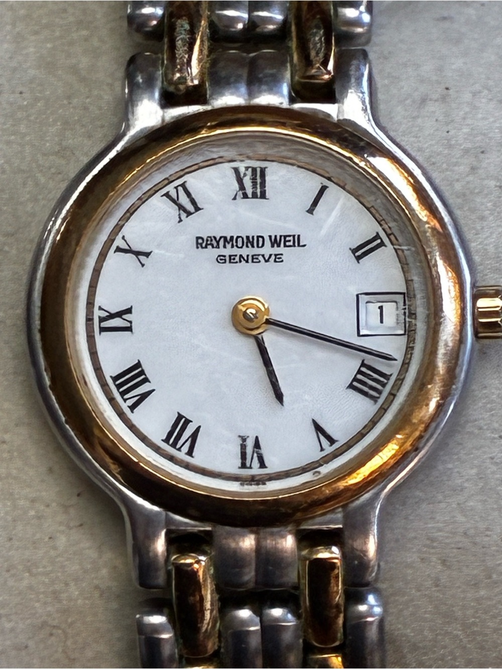 Ladies Raymond Weil Geneve 9947 24mm Two-Tone Bracelet Date New Battery